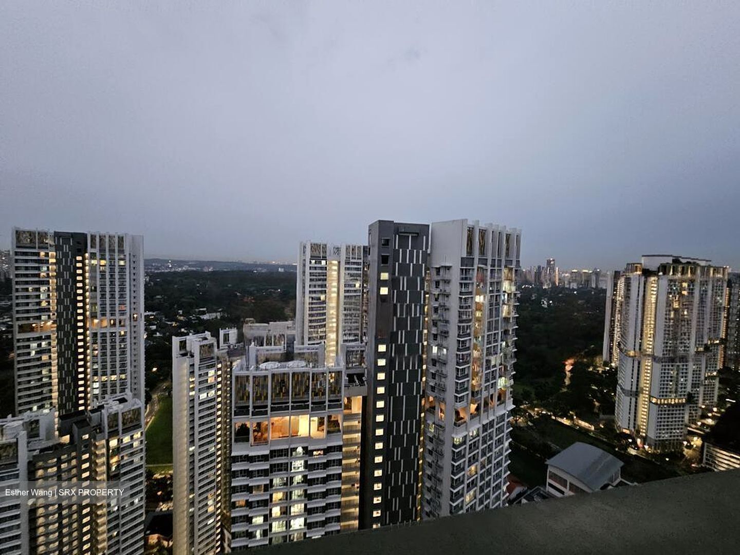 Commonwealth Towers (D3), Condominium #451404581